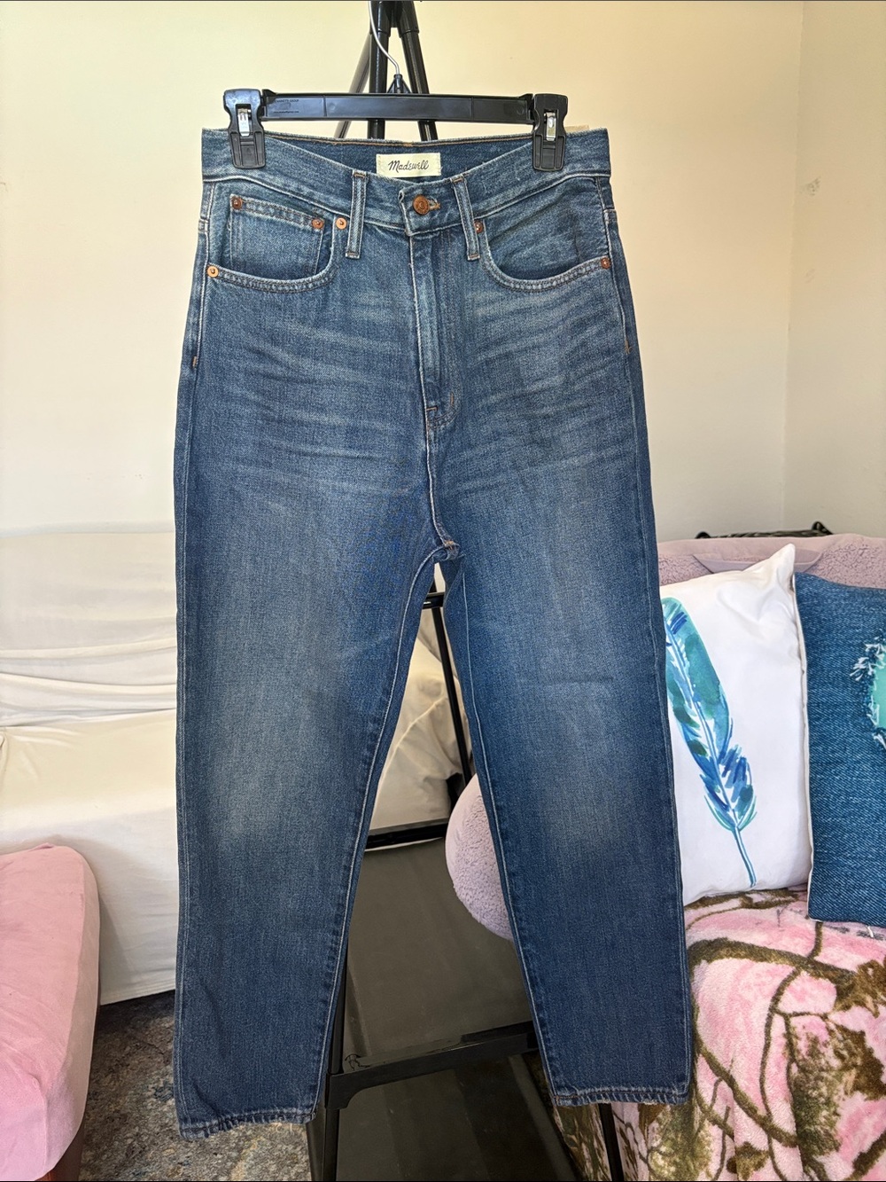 BNWT- Madewell The Mom Jeans in Medium Blue Wash